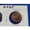 Image 9 : Assorted United States Lincoln Cents Including (1) 2025 Penny & (10) Assorted Years Wheat Pennies
