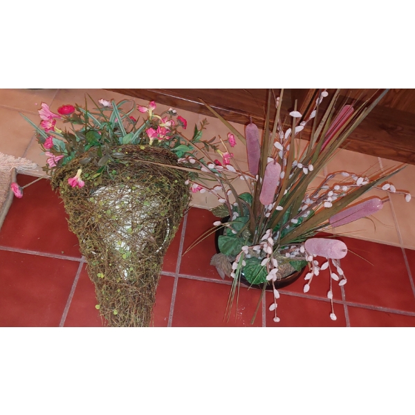 As Shown - Floral Wall wicker Sconce & Pussy Willow Vase Set - 2 Pc Nice