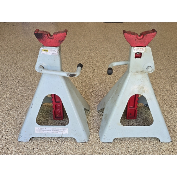 Set of (2) 6 Ton Adjustable Height Jack Stands