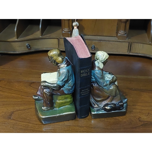 Black Americana - Cast Book Ends As Pictured In Excellent Condition - See Pics - Books Included