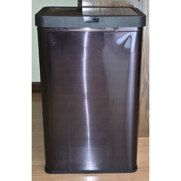 Auto Open Trash Can