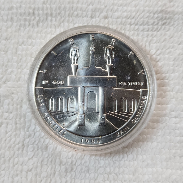 1984 Los Angeles Olympic Commemorative Silver Dollar - 90% Silver