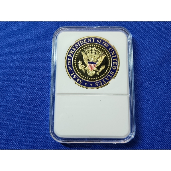 Donald Trump President of the United States Gold-Tone Challenge Coin
