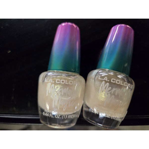 Two New LA Colors .44 FL OZ Dazzling Mermaid Magic Pearly Iridescent Opal Color Nail Polish Duo 