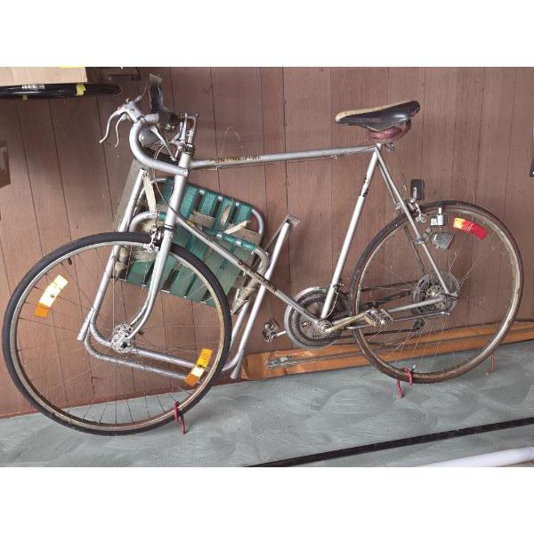*Pick Up At Louisville Home - No Shipping Available* Collectors Vintage Silver Schwinn 10 Speed Bicy