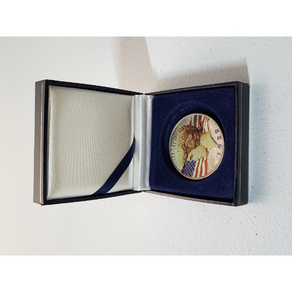 1922 90% Silver Peace Dollar - Colorized with Case