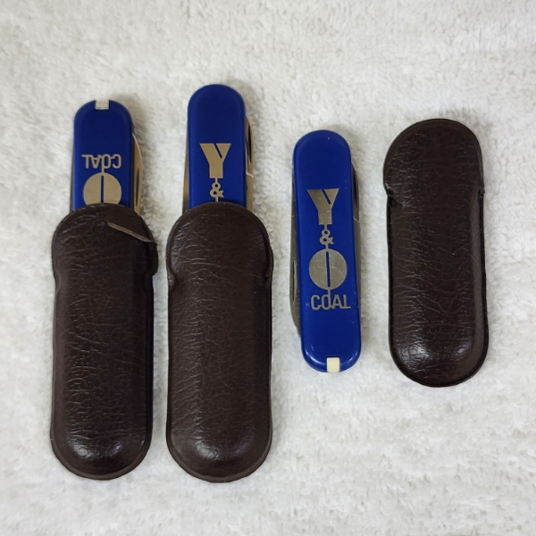 Three Vintage Like New Pocket Knives Ft. Blue Y & O Coal Safety Award 1978 In Holders