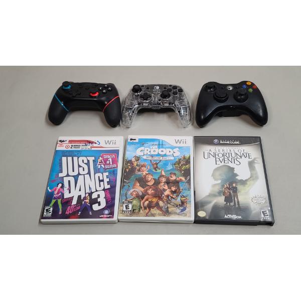 Assorted Nintendo Switch Gaming Controllers/XBOX 360 Controller & Gamecube/Wii Games