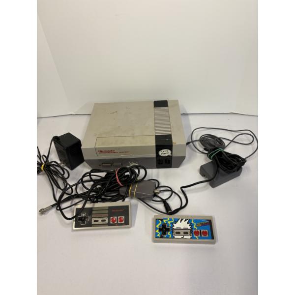 Nintendo NES Console with Controllers - Entertainment System 