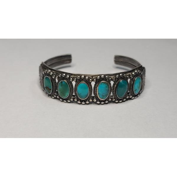 Vintage Sterling Silver Cuff Bracelet with Turquoise Stones - Weight: 29.2g