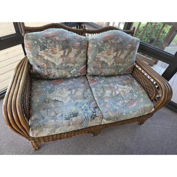 *Pick Up At Mantua Home-No Shipping Available* Beautiful Classic 56Lx34h Wicker Rattan Love Seat Wit