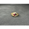 Image 1 : Stunning 14k Gold Ring with Three Stones, Total Weight 4.8g
