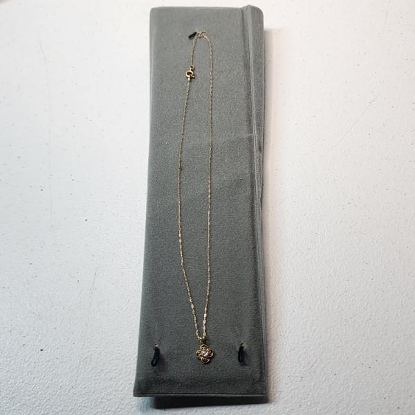 Gorgeous Dainty 14K Gold Filled Necklace with Flower Pendant 