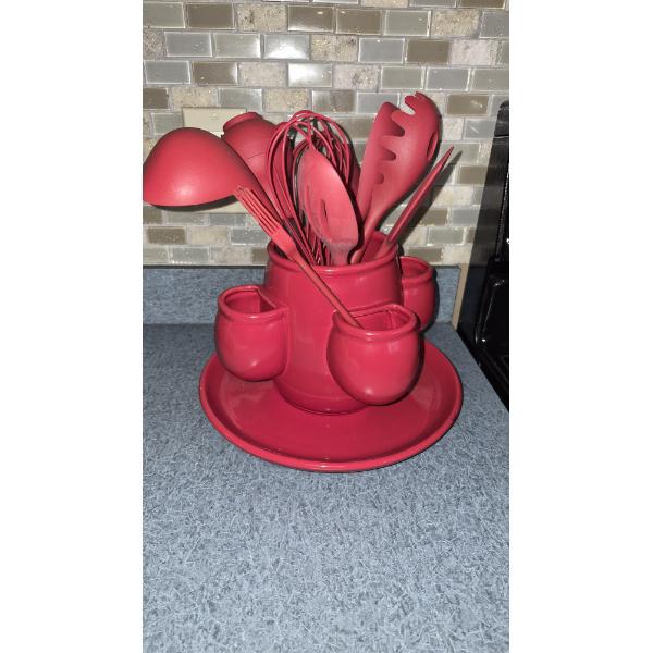 Louisville Home Pickup - COMPLETE SET KITCHEN UTENSILS - RUBBERIZED PIECES WITH PORCELAIN STAND