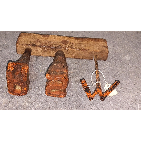 Antique Lettering "R S W" Stamp Set - See PIcs  Each 8" In Holder