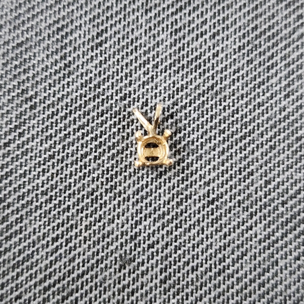 14K Yellow Gold Pendant Weighing 0.5 Grams ~ NO STONE! 