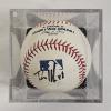 Image 1 : Autographed Torii Hunter Baseball In Display Case