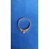 Image 6 : 14K Gold Leaf Carved Stud Back Earrings & 14K Gold Ring With Diamonds - Size 3 - Total Weight: 2.6g