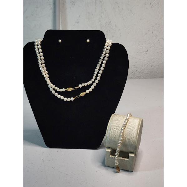 Vintage Pearl and 14K Gold Jewelry Set: 2 Necklaces, Bracelet, Earrings TW: 44.1g