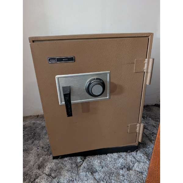 Nice Floor Safe 16"x18"x23"