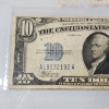 Image 2 : United States Series 1934 $10 Silver Certificate in Nice Display Holder 