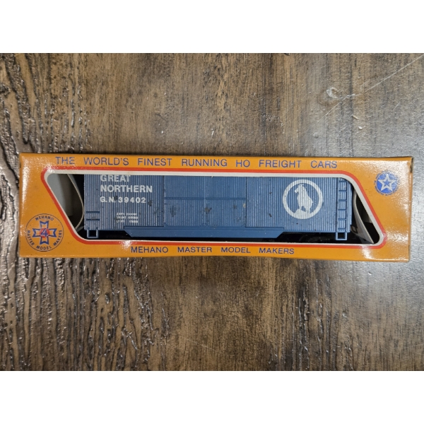 Mehano Great Northern HO Scale Box Car. Approximately 8'' In Great Condition, With Box