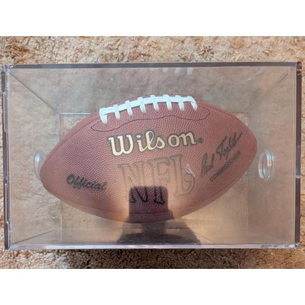 Wilson Commissioners Ball In Plexi Case
