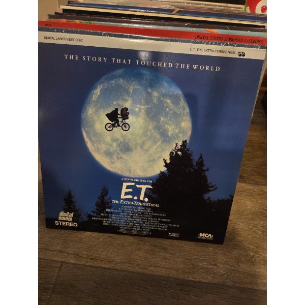 Large Collection Of Mixed Media. DVDS ,CDS ,Laser Disc & More
















