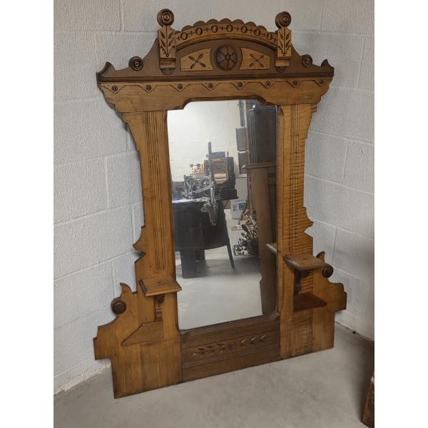 *Pick Up At Mantua Home-No Shipping Available* Excellent Condition Gorgeous Vintage Victorian 34''x5
