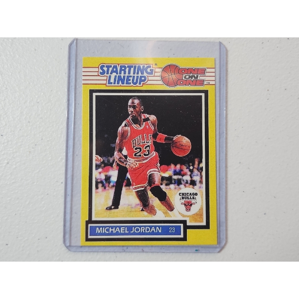 1989 Kenner Michael Jordan Starting Lineup One On One Basketball Card in Holder 