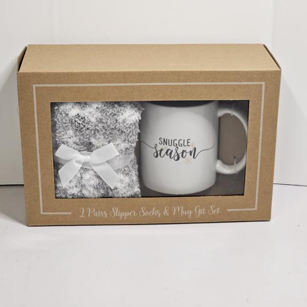 NEW IN BOX!!! 2 Pairs Slipper Socks (size 9-11) & Mug Gift Set for Girls/Women