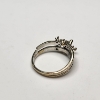 Image 5 : 18K White Gold Ring - Size 5 - Total Weight: 2.9g