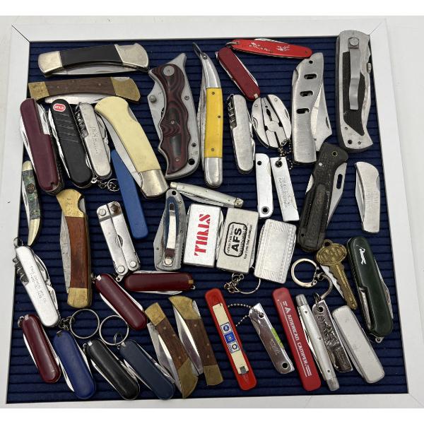 Tons of Pocket Knives - DAD Key/pocketknife - Various Sizes and Types