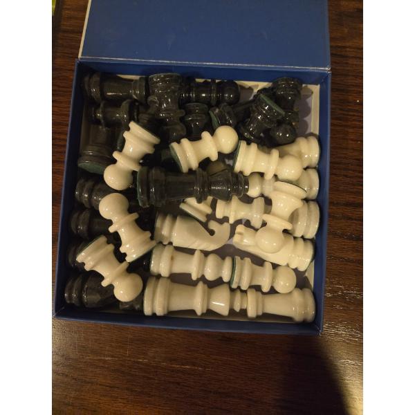 Marble Chess Pieces, New Kings Quest, Playing Cards & Sports Trivia 