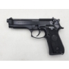 Image 2 : Beretta 92F 9mm Semi-Auto Pistol Made in USA with 2 Mags and Case 