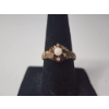 Image 1 : Stunning Vintage 10K Gold Ring with Opal Centerstone - Size 6 - TW: 2.3g