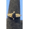 Image 1 : 10K Gold Women's Ring With Dark And Clear Stones - Size: 4 - Weight: 1.6g