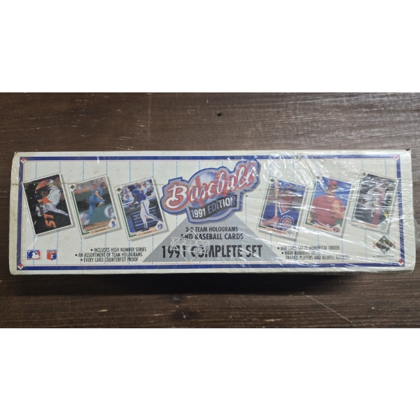 UpperDeck 1991 Complete Set 3-D Team Holograms and Baseball Cards  Wax Box 800 Cards