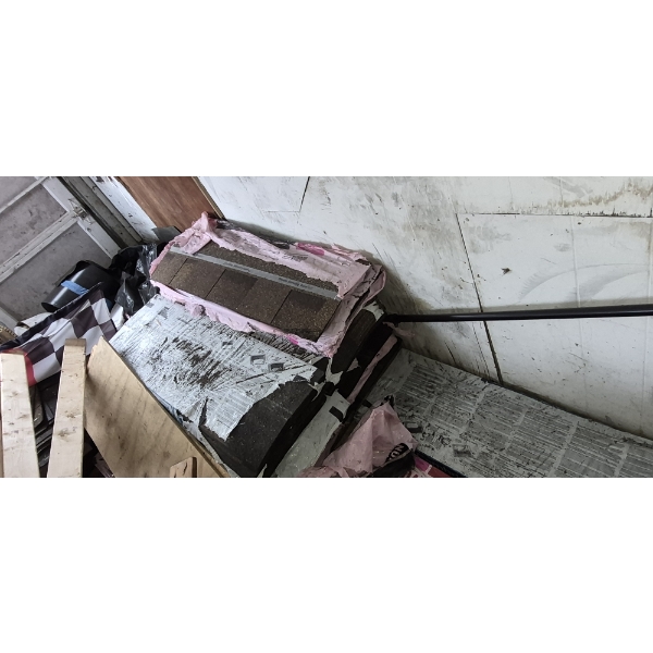Large Lot Roofing Shingle Bundles, Roll Roofing, Tarping Rolls, Wood & More.. All Pictured In Photos