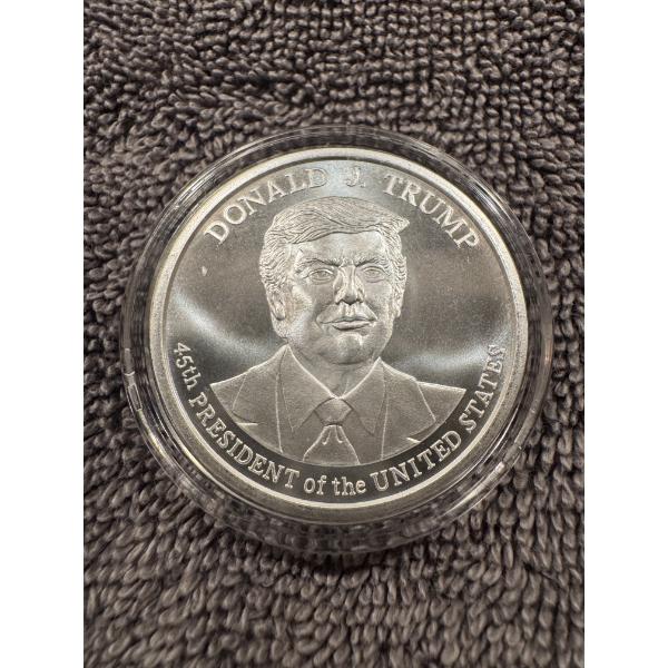 Rare Donald J. Trump .999 Fine Silver Troy Ounce Coin - Mint Condition