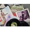 Image 8 : Vintage Cotton Club Wood Crate & Collection Of 45 Records -No Shipping