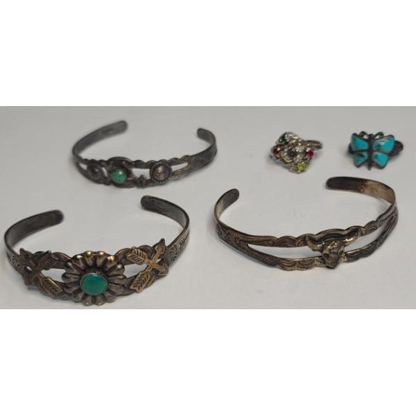 Assorted Sterling Silver Jewelry Featuring Some Turquoise - Total Weight: 33.3g