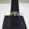 Image 1 : 14K White Gold Ring with Beautiful Intricate Details - Size 6 - Total Weight: 3.4g
