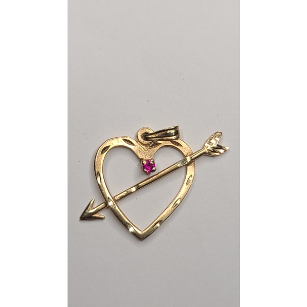 14K Yellow Gold Ruby Heart & Arrow Pendant - Weight: 1.4g