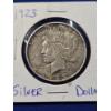 Image 2 : 1923- D Silver Peace Dollar, Excellent Condition Coin!