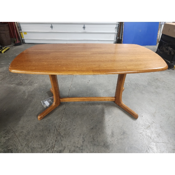 Mid-Century Dining Table - Heavy Solid Wood - 5ft x 3ft x 2.5ft 