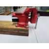 Image 3 : 4-1/2 Swivel Bench Vise Mounted on Workbench 