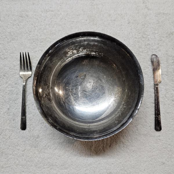 Silver-Plated Table Setting including a Paul Revere Style Reproduction Bowl - 373.5g