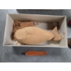 Image 7 : Vintage Marx Tin Cat Toy, Wooden Pencil Case & Duck Carving Kit 