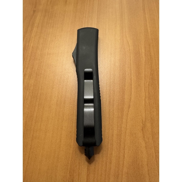 Brand New Heavy Duty Authentic Switch Blade - Incredible Quality & Blade Speed - Retails For $150 ++
